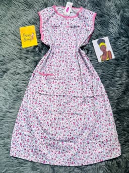 Maternity gown